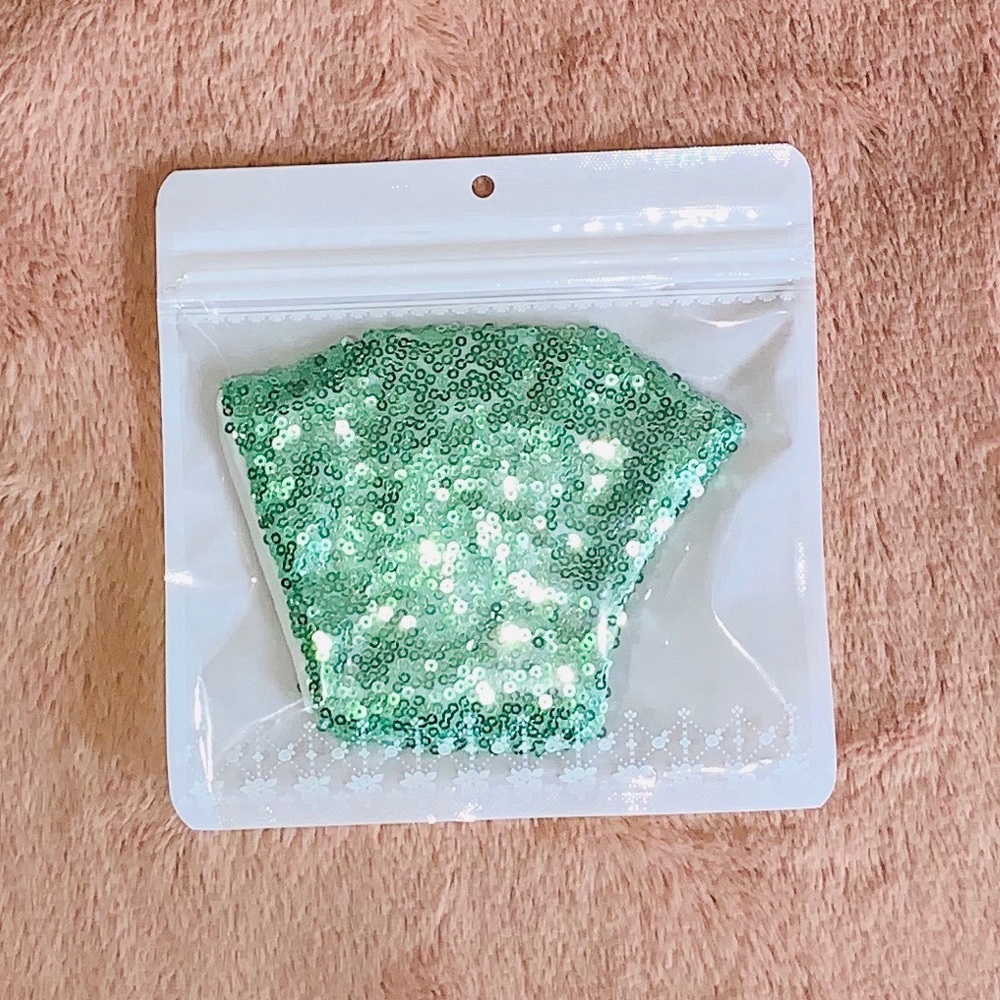 Face Mask 😷 - Picture 5 of 9